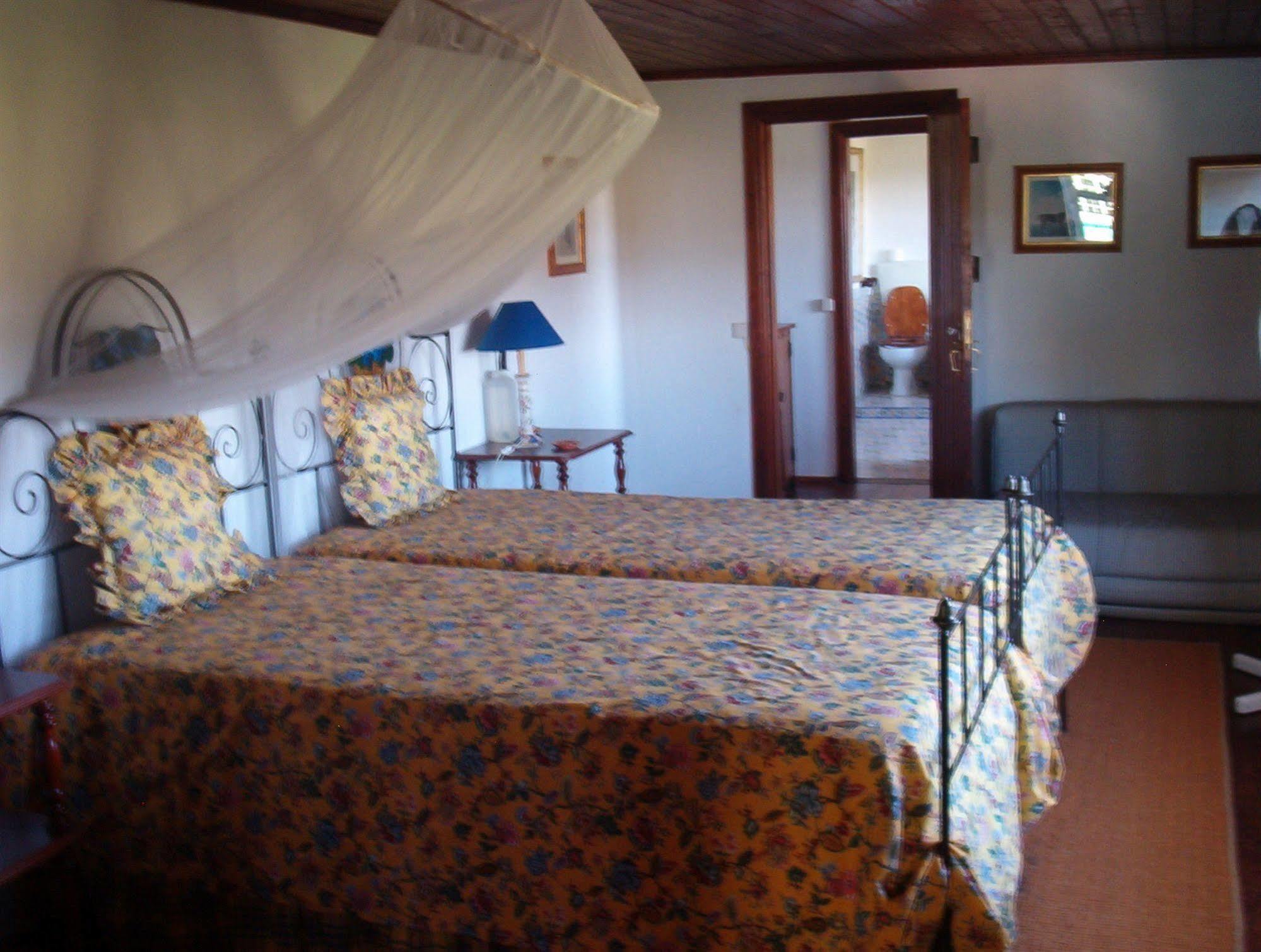 Quinta Do Casalinho Pensionat Almeirim Exteriör bild