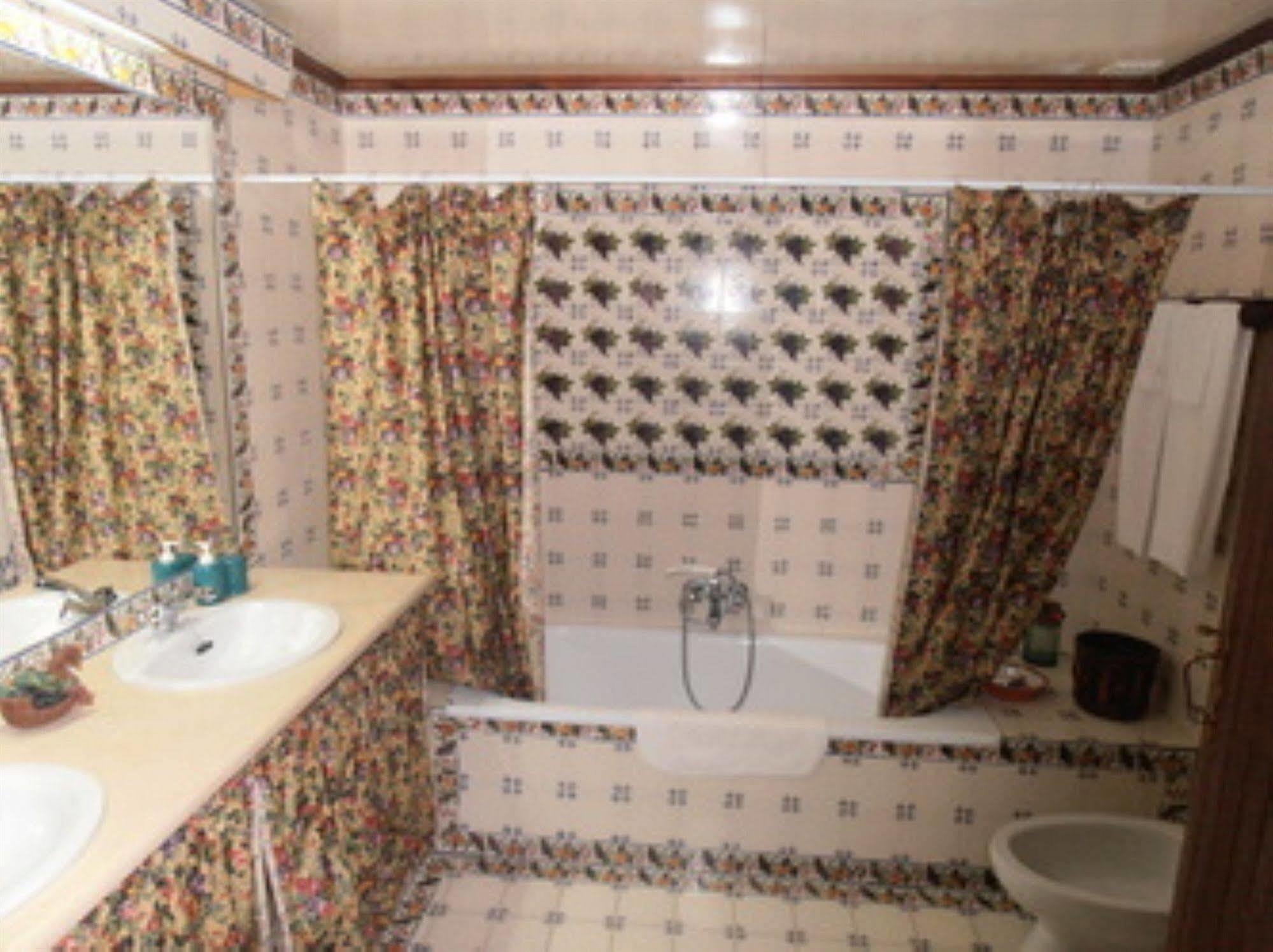 Quinta Do Casalinho Pensionat Almeirim Exteriör bild