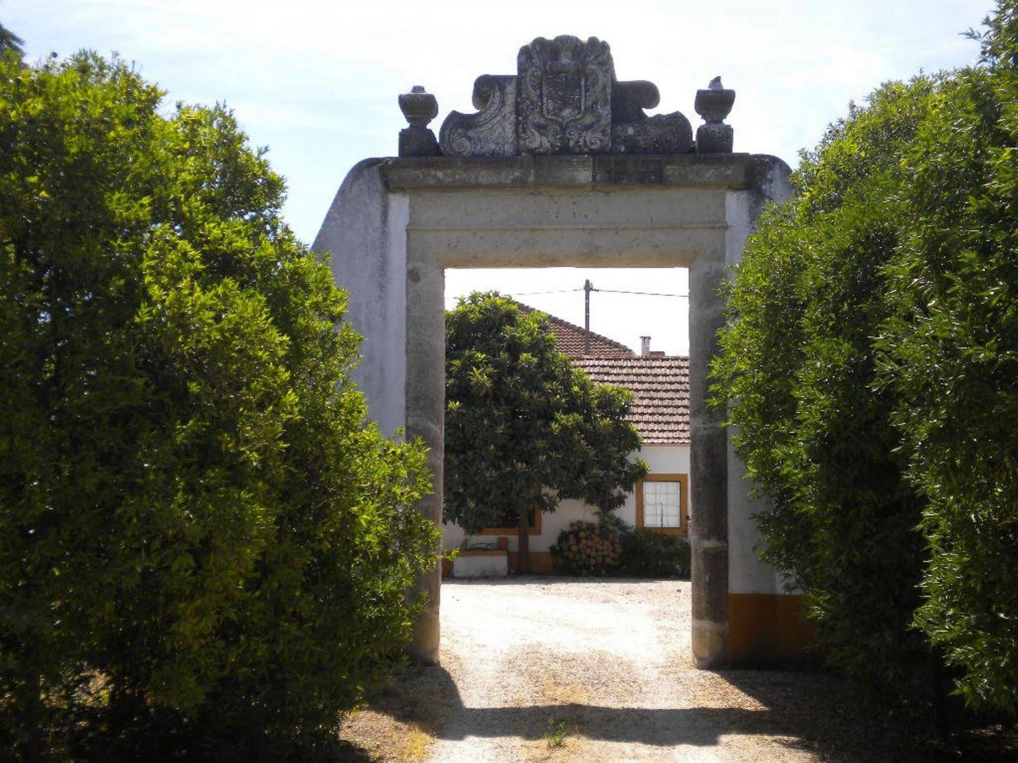 Quinta Do Casalinho Pensionat Almeirim Exteriör bild